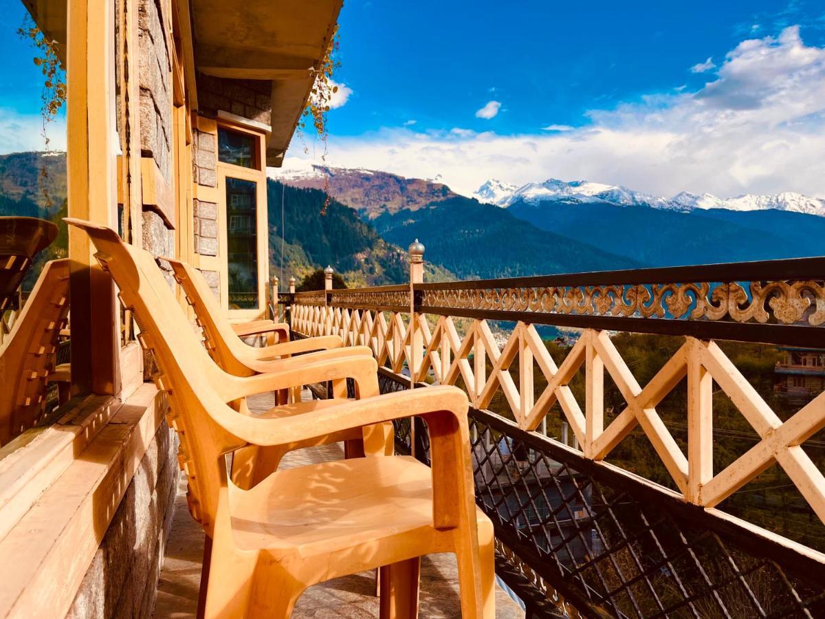 Woods Villa- A Luxury Mountains View Cottages Manāli Eksteriør bilde