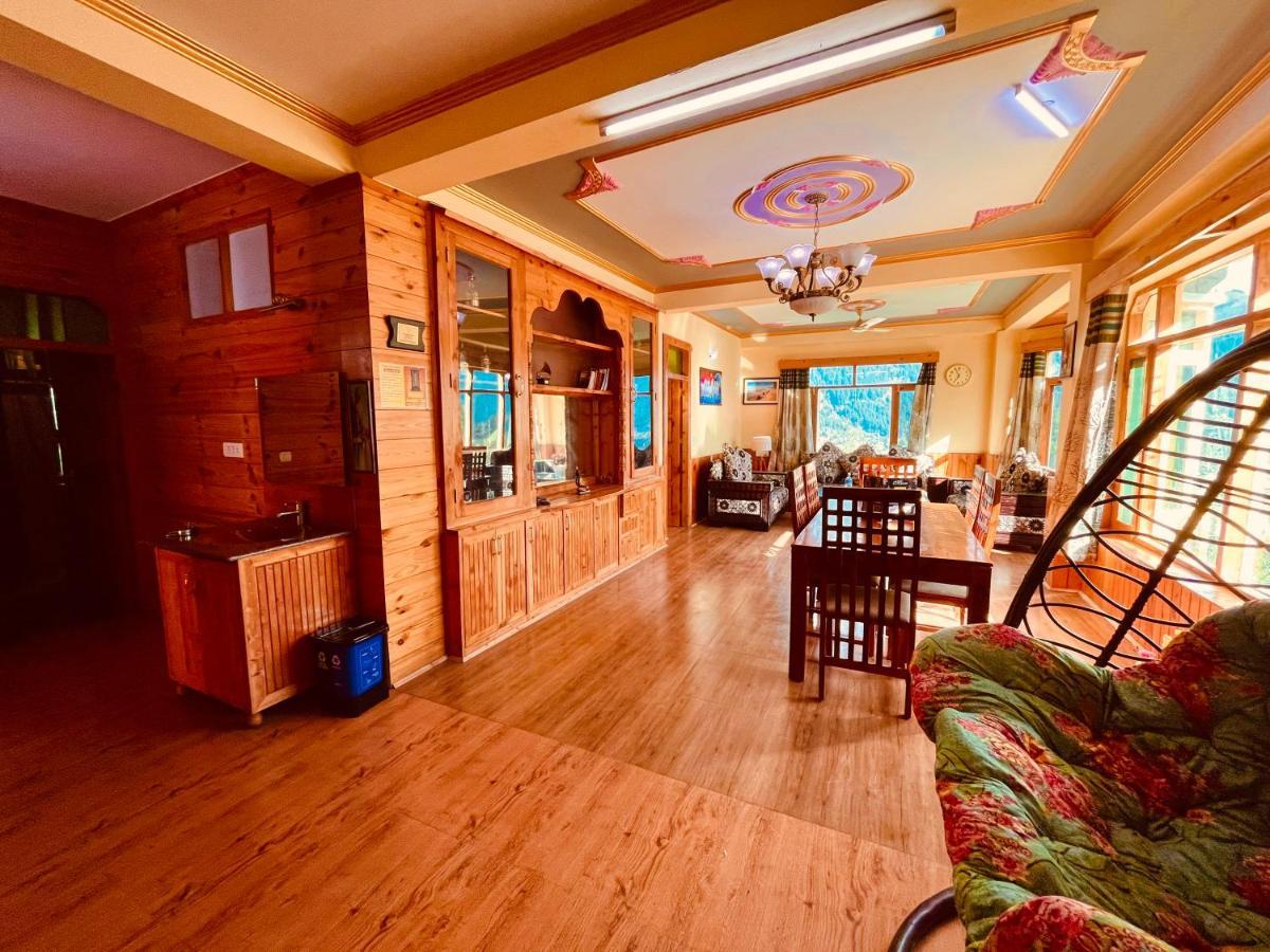 Woods Villa- A Luxury Mountains View Cottages Manāli Eksteriør bilde