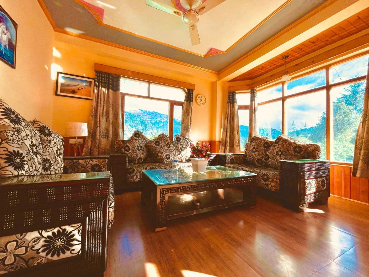 Woods Villa- A Luxury Mountains View Cottages Manāli Eksteriør bilde