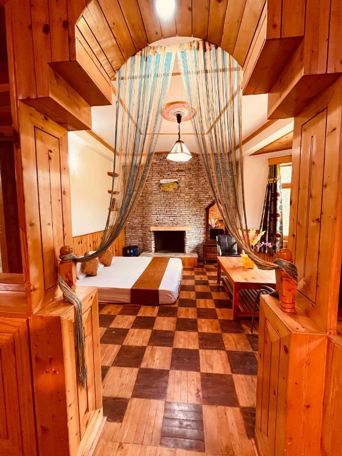 Woods Villa- A Luxury Mountains View Cottages Manāli Eksteriør bilde